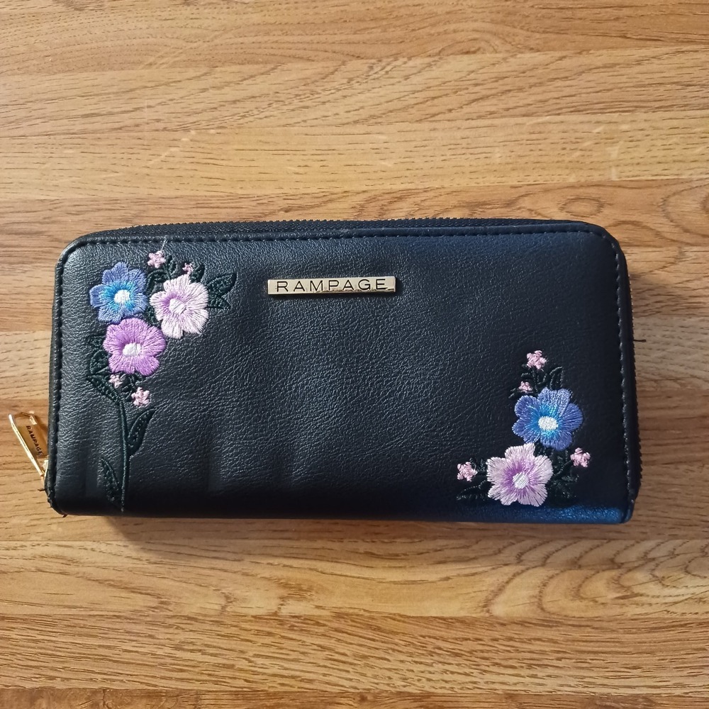 Rampage Black Embroidered Floral Boho Womens Wallet Zip Around Pockets